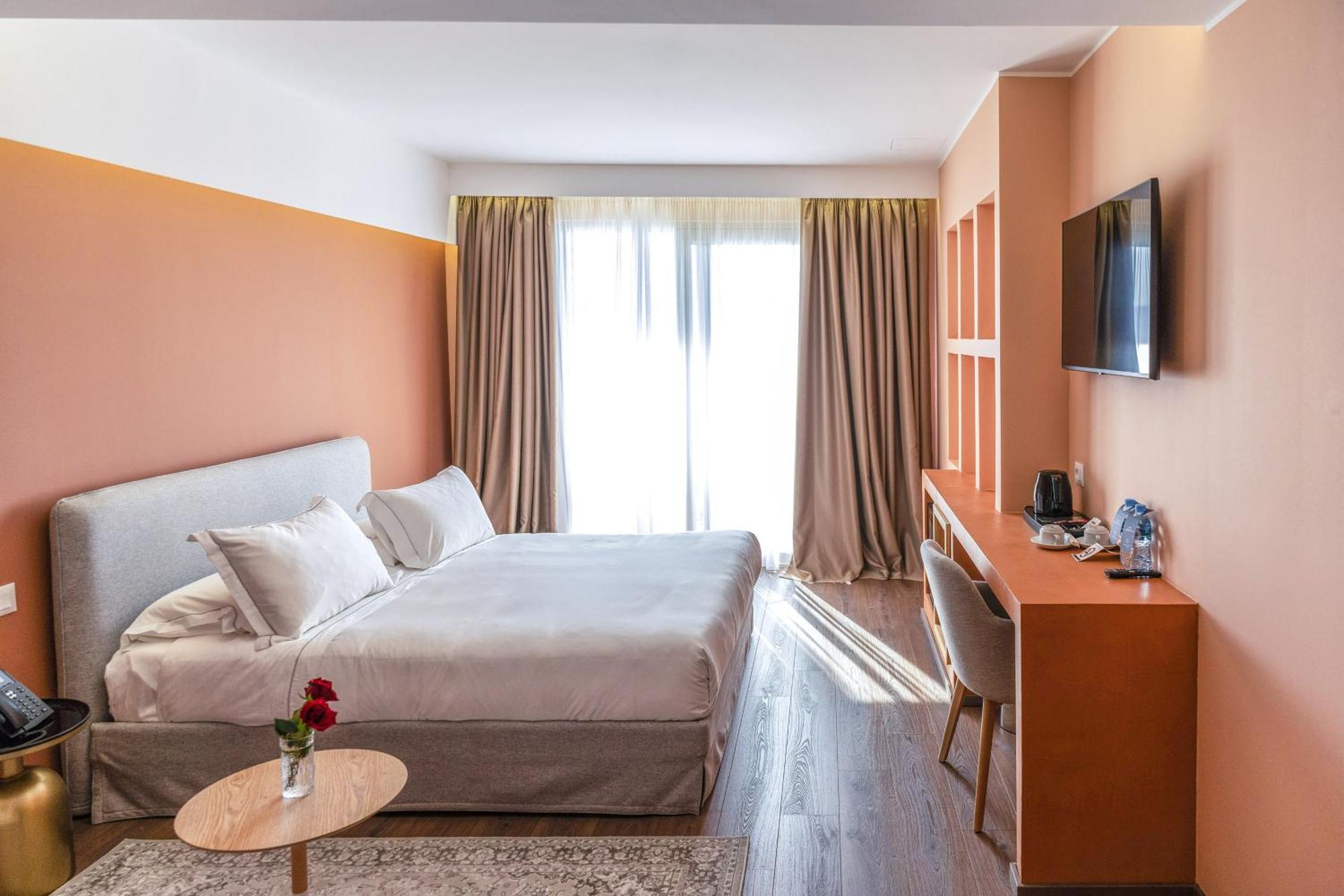 Hotel Vlora Priam, Affiliated By Melia Eksteriør bilde