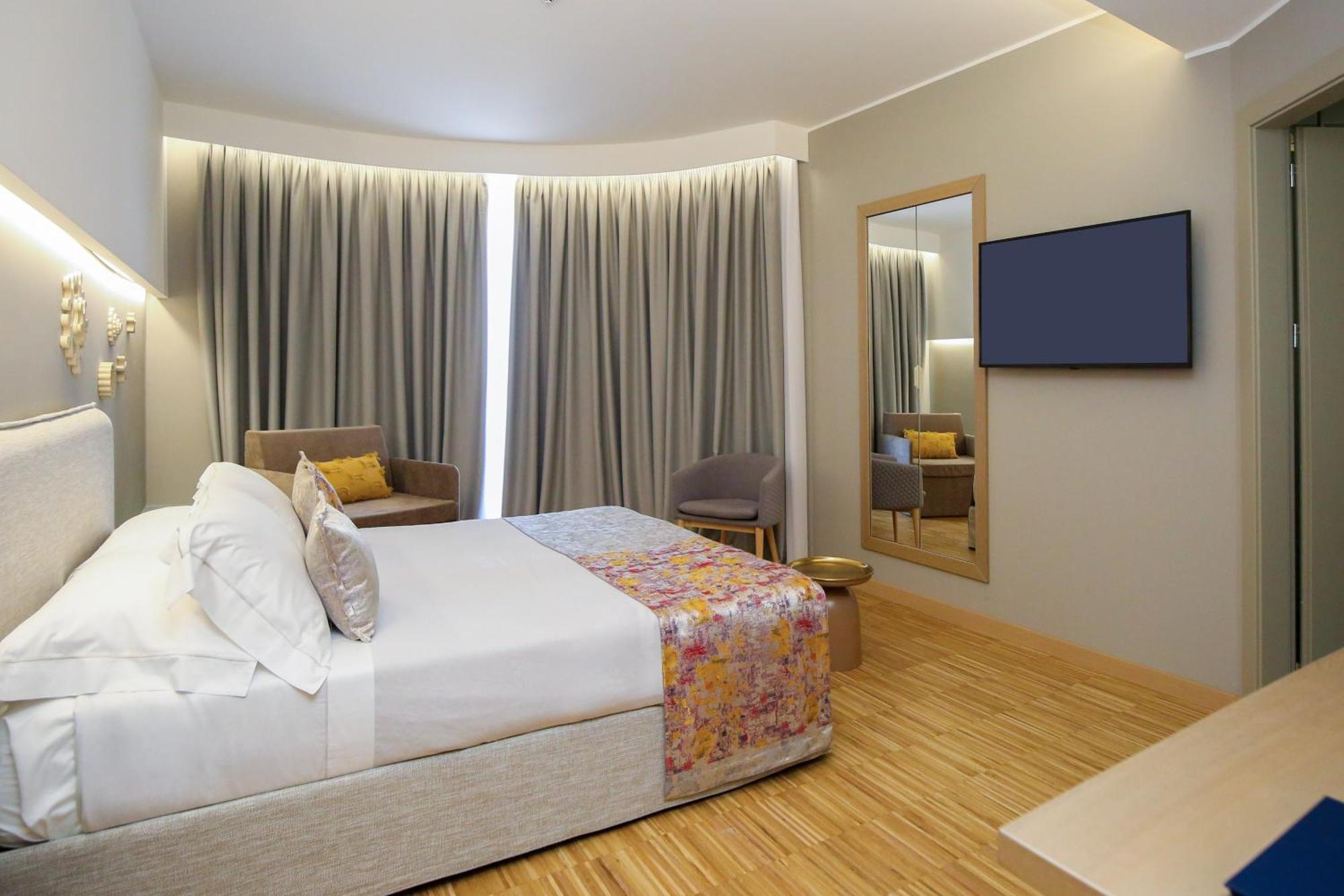 Hotel Vlora Priam, Affiliated By Melia Eksteriør bilde