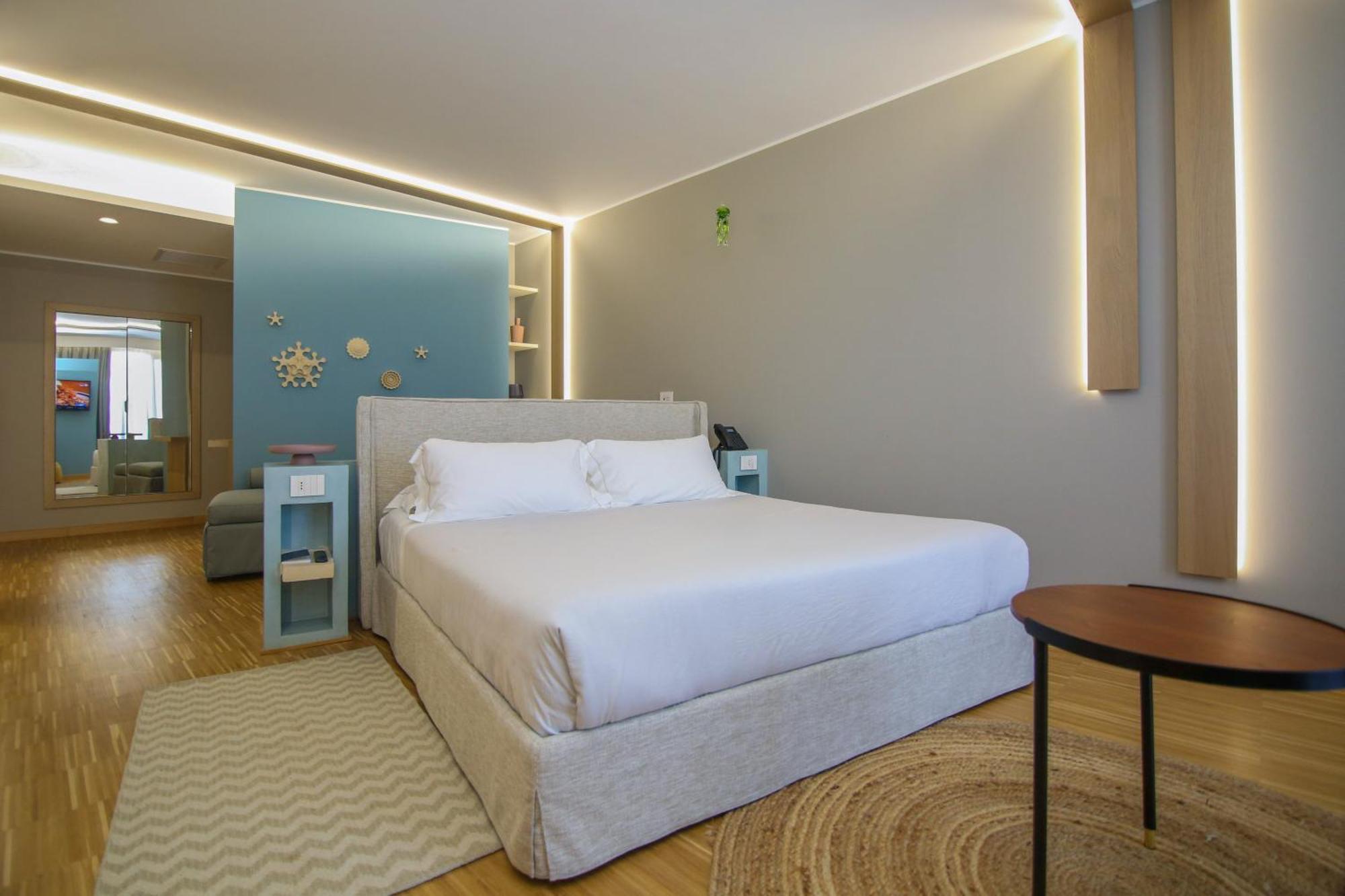 Hotel Vlora Priam, Affiliated By Melia Eksteriør bilde